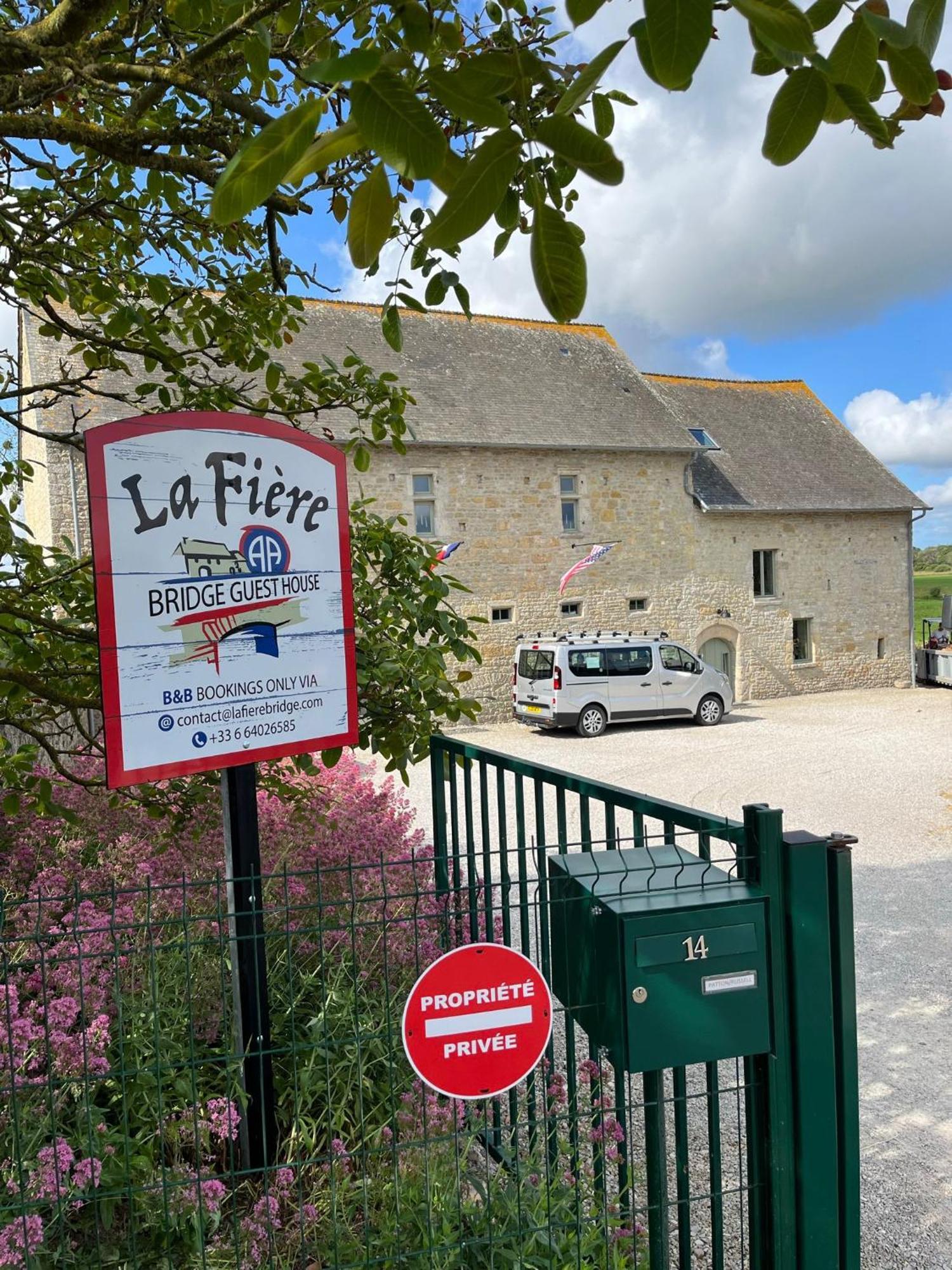 La Fiere Bridge Guest House Amfreville (Manche) Exterior foto